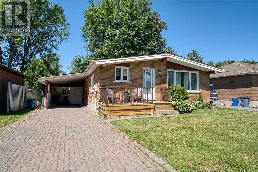 886 Beatrice, Greater Sudbury, ON, P3A 3E5
