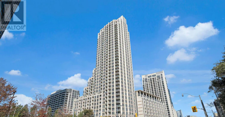 LPH03-628 Fleet Street, Toronto, ON, M5V 1A8