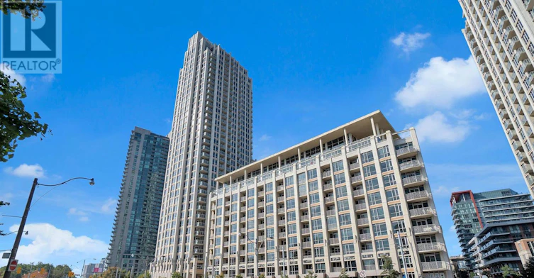 LPH03-628 Fleet Street, Toronto, ON, M5V 1A8 - 2