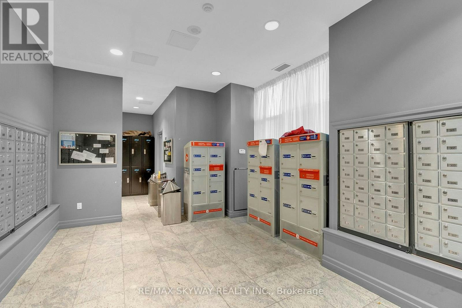 LPH03-628 Fleet Street, Toronto, ON, M5V 1A8 - 36