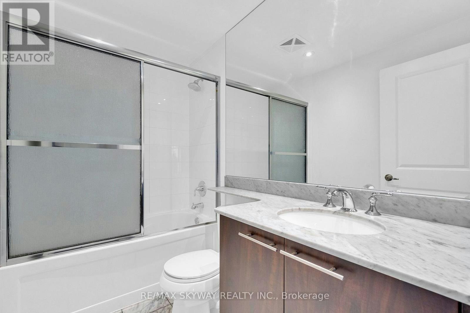 LPH03-628 Fleet Street, Toronto, ON, M5V 1A8 - 34