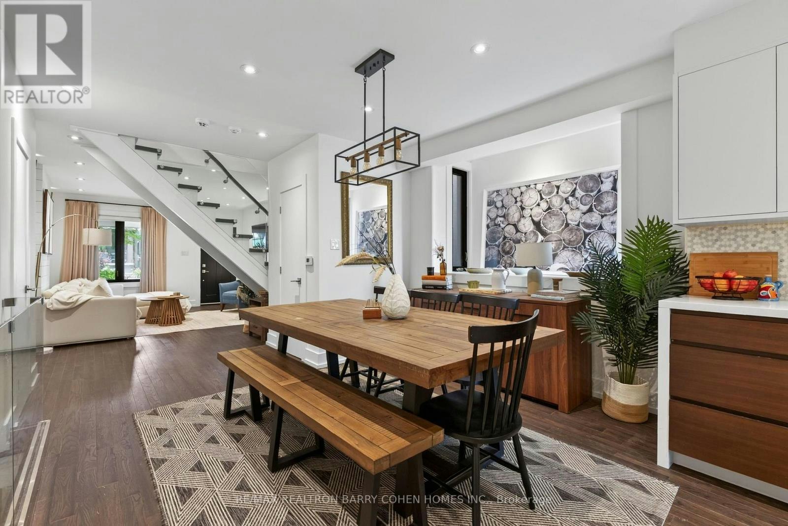 43 Helena Avenue, Toronto, ON, M6G 2H3 - 5