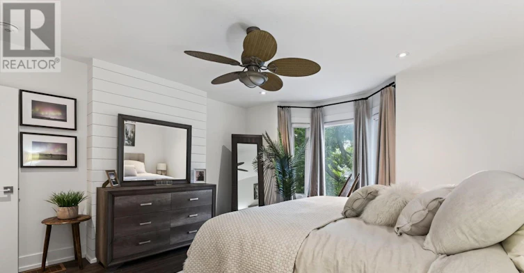43 Helena Avenue, Toronto, ON, M6G 2H3 - 17