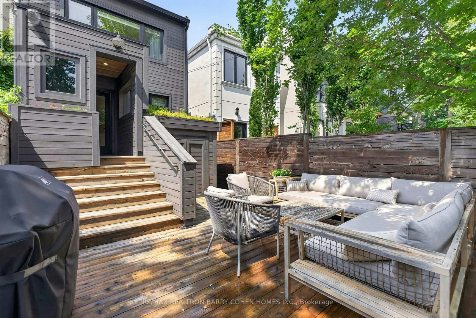 43 Helena Avenue, Toronto, ON, M6G 2H3 - 33