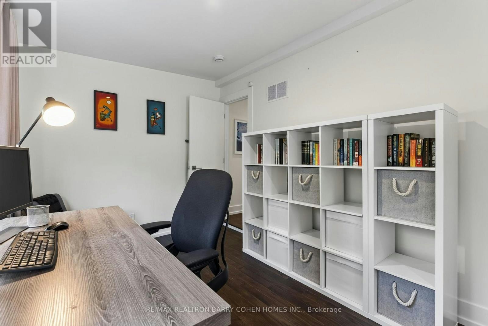 43 Helena Avenue, Toronto, ON, M6G 2H3 - 23