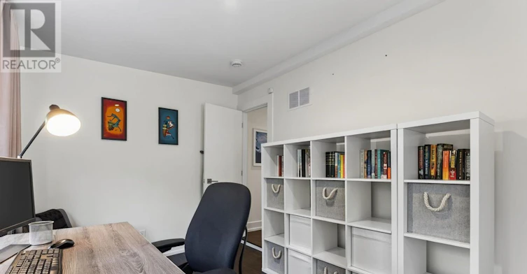 43 Helena Avenue, Toronto, ON, M6G 2H3 - 23