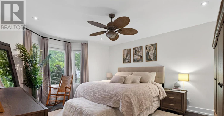 43 Helena Avenue, Toronto, ON, M6G 2H3 - 16
