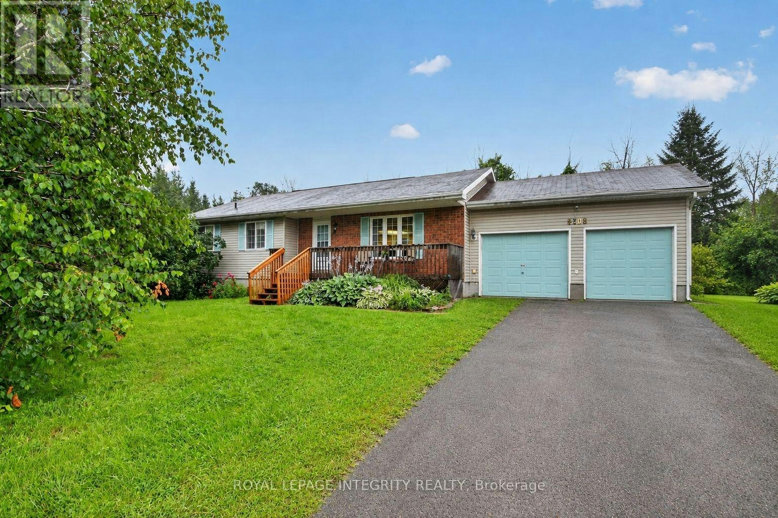 8308 Rosefire Drive, Ottawa, ON, K0A 2P0