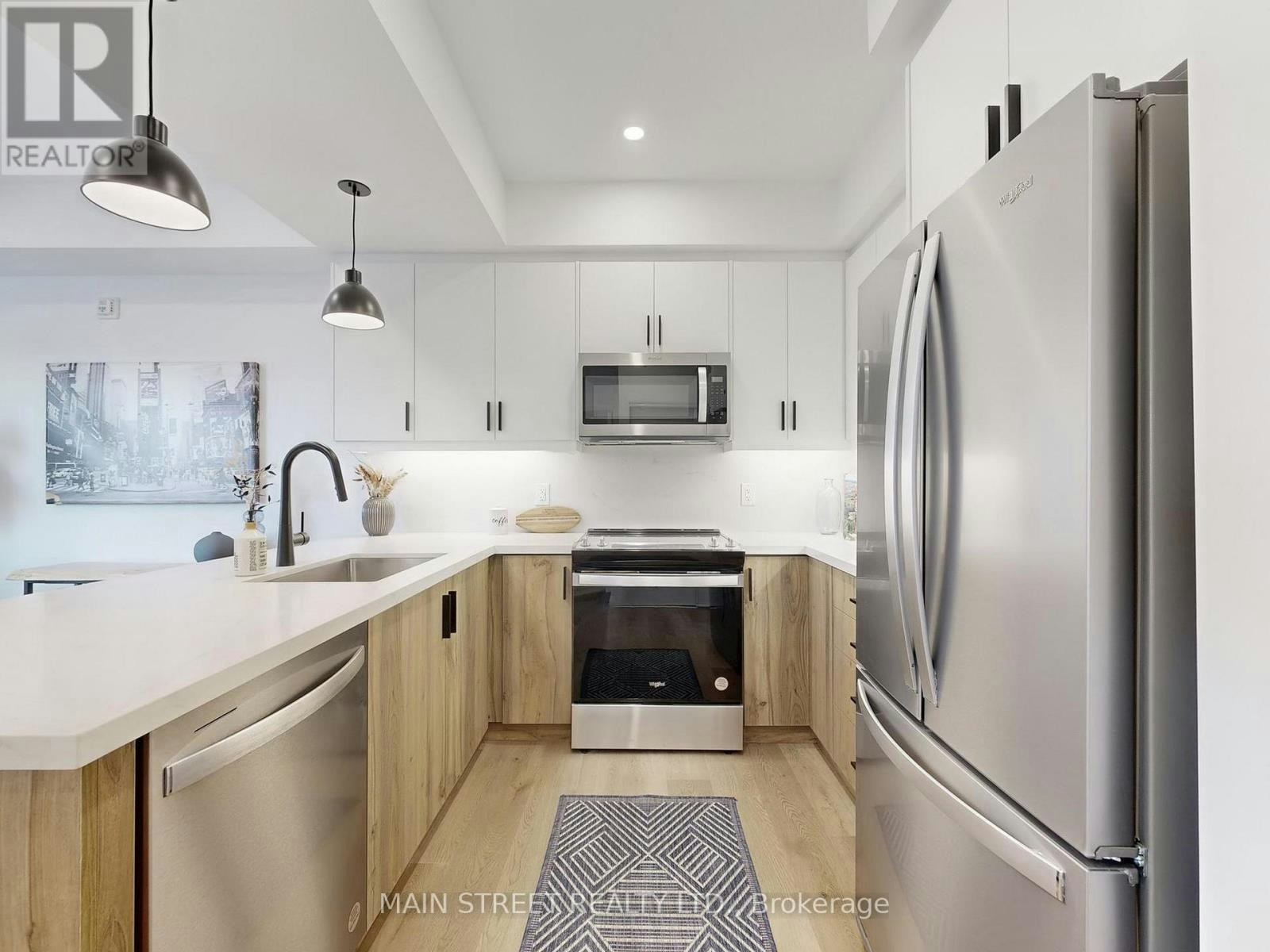 403-49 Charles Street, Newmarket, ON, L3Y 3V7 - 8