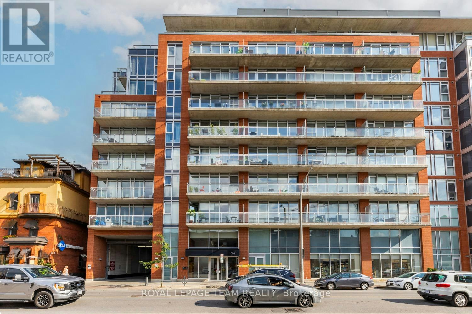 318-354 Gladstone Avenue, Ottawa, ON, K2P 0R4