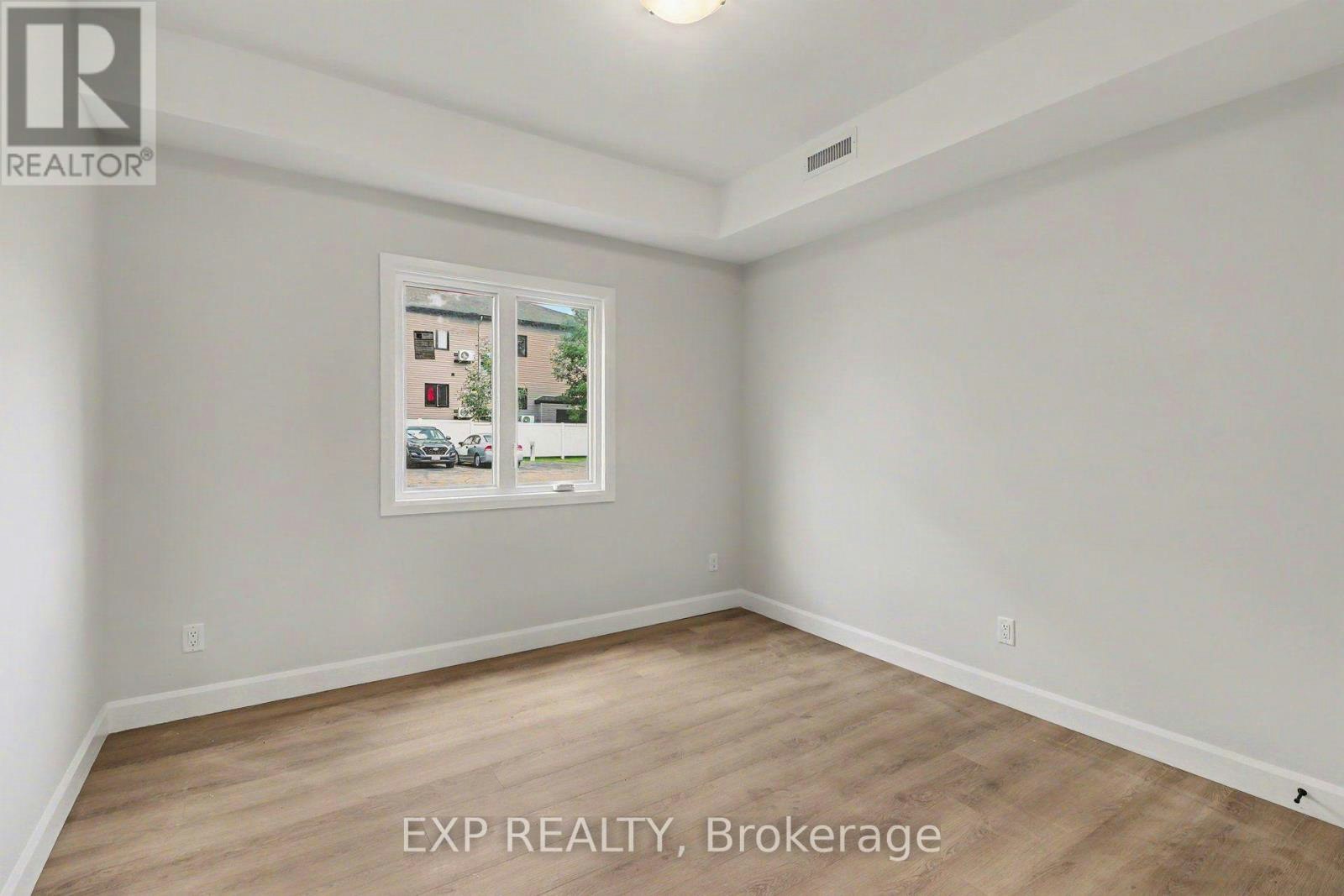 2-1089 Notre Dame Street, Russell, ON, K0A 1W0 - 4