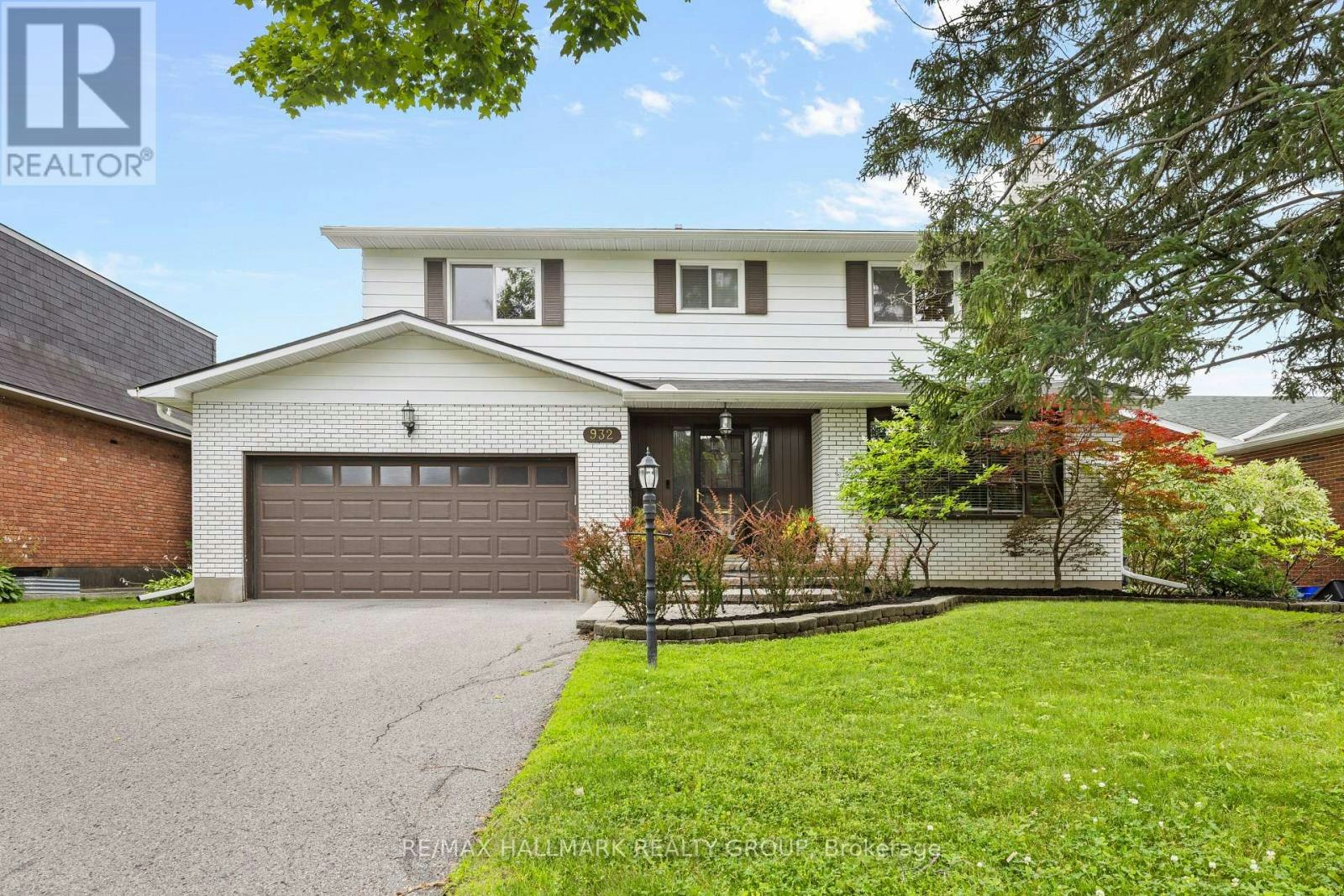 932 Dresden Crescent, Ottawa, ON, K2B 5J1