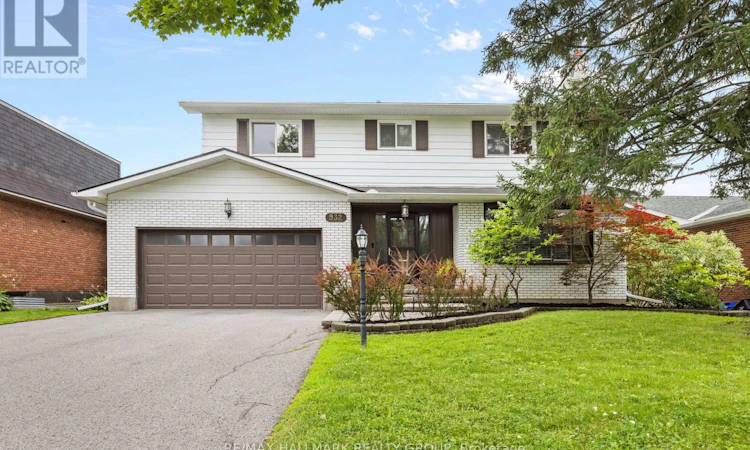 932 Dresden Crescent