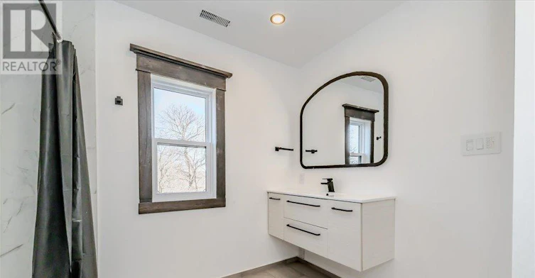 97 Glenmorris Street, Cambridge, ON, N1S 2Y8 - 34