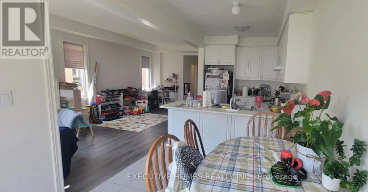 282 Great Falls Boulevard, Hamilton, ON, L8B 1Z5 - 9