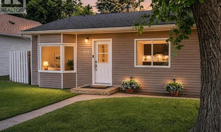 1032 Lillooet Street W