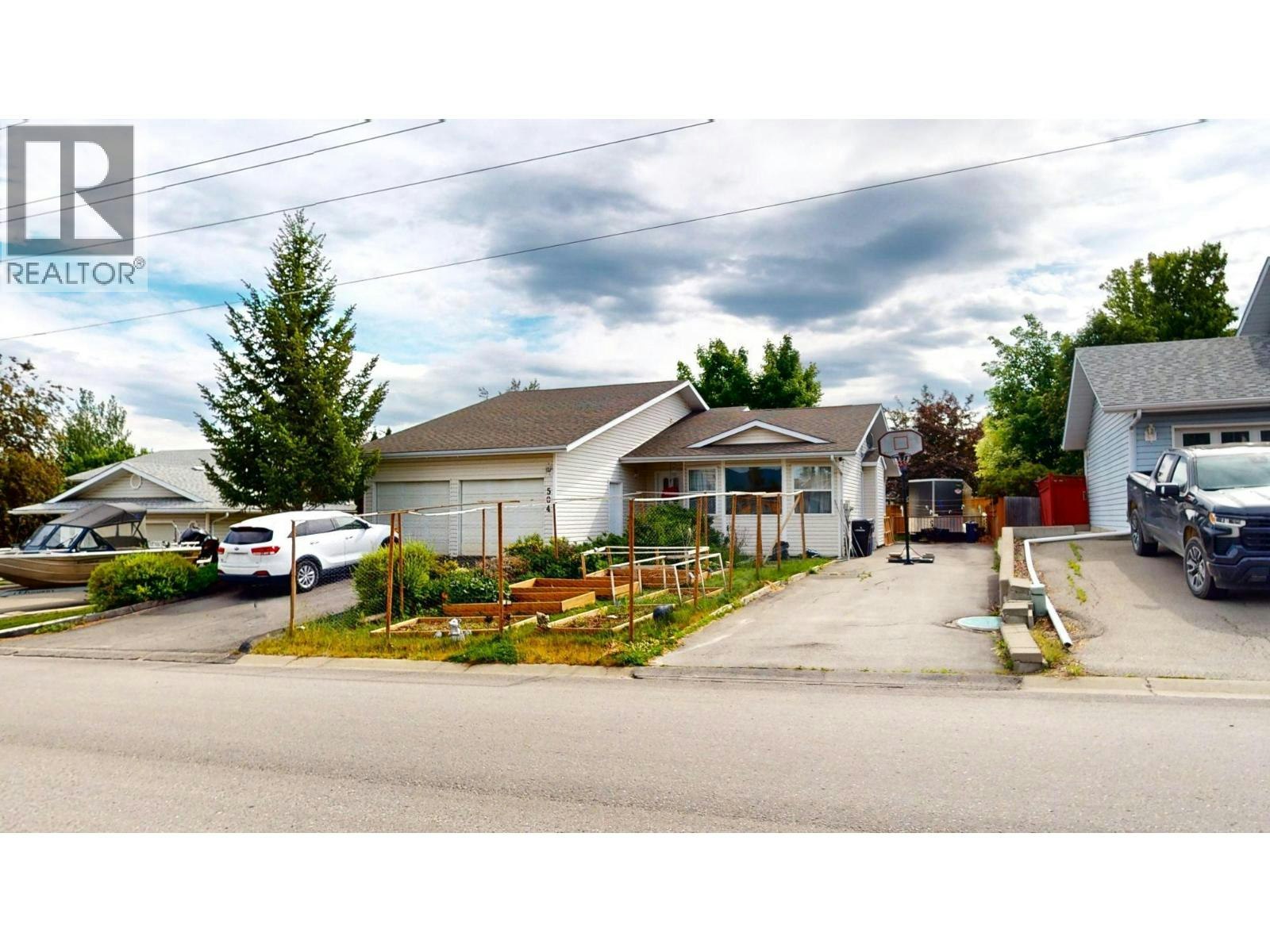 504 S 30th Avenue, Cranbrook, BC, V1C 6H1