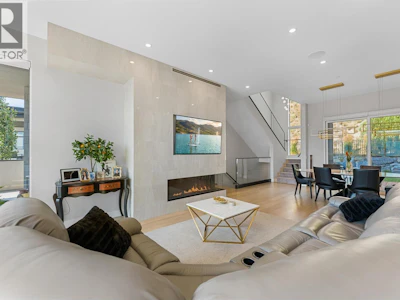 9829 Beacon Hill Crescent - 5