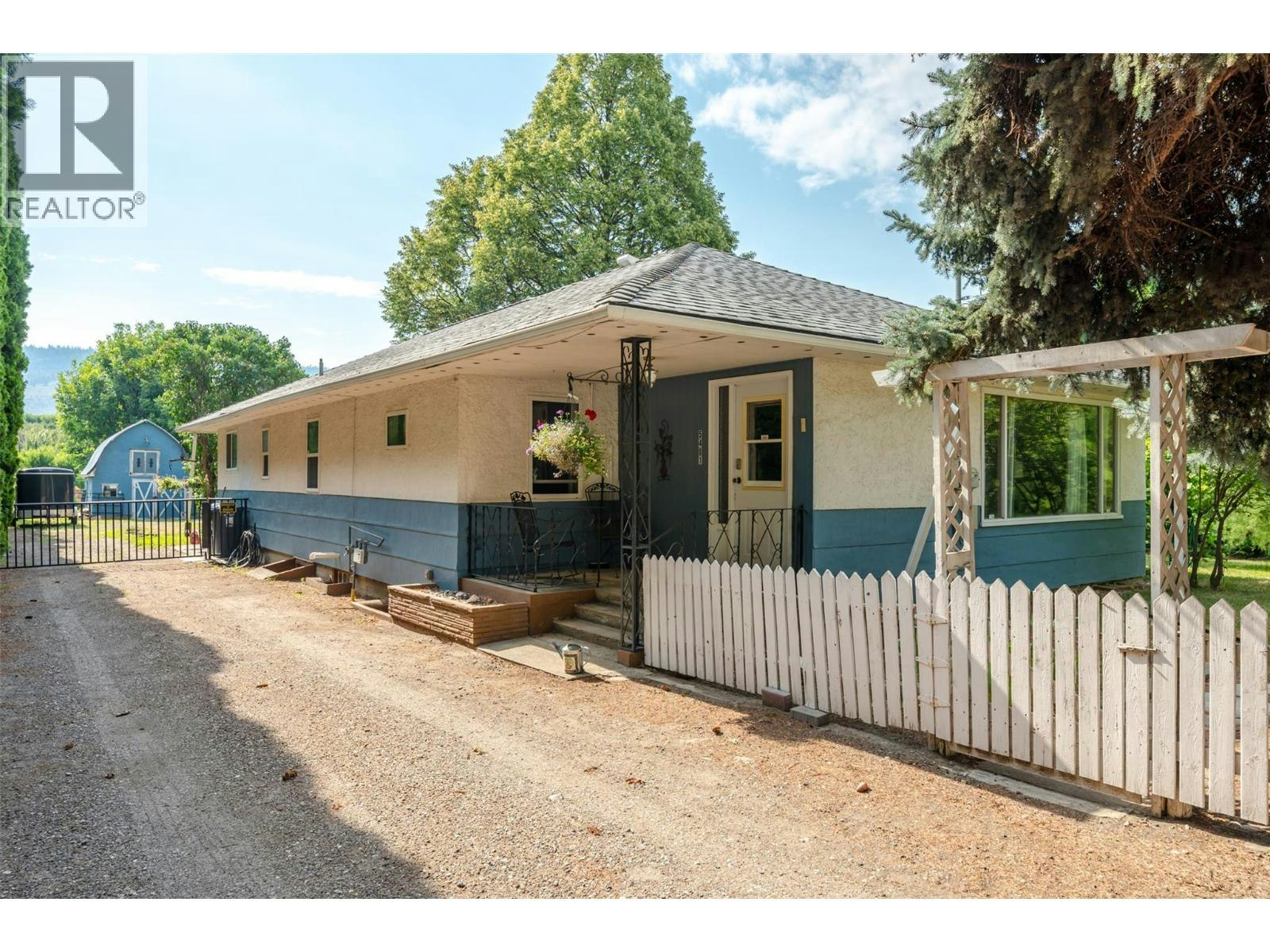 5401 97 Highway, Oliver, BC, V0H 1T1