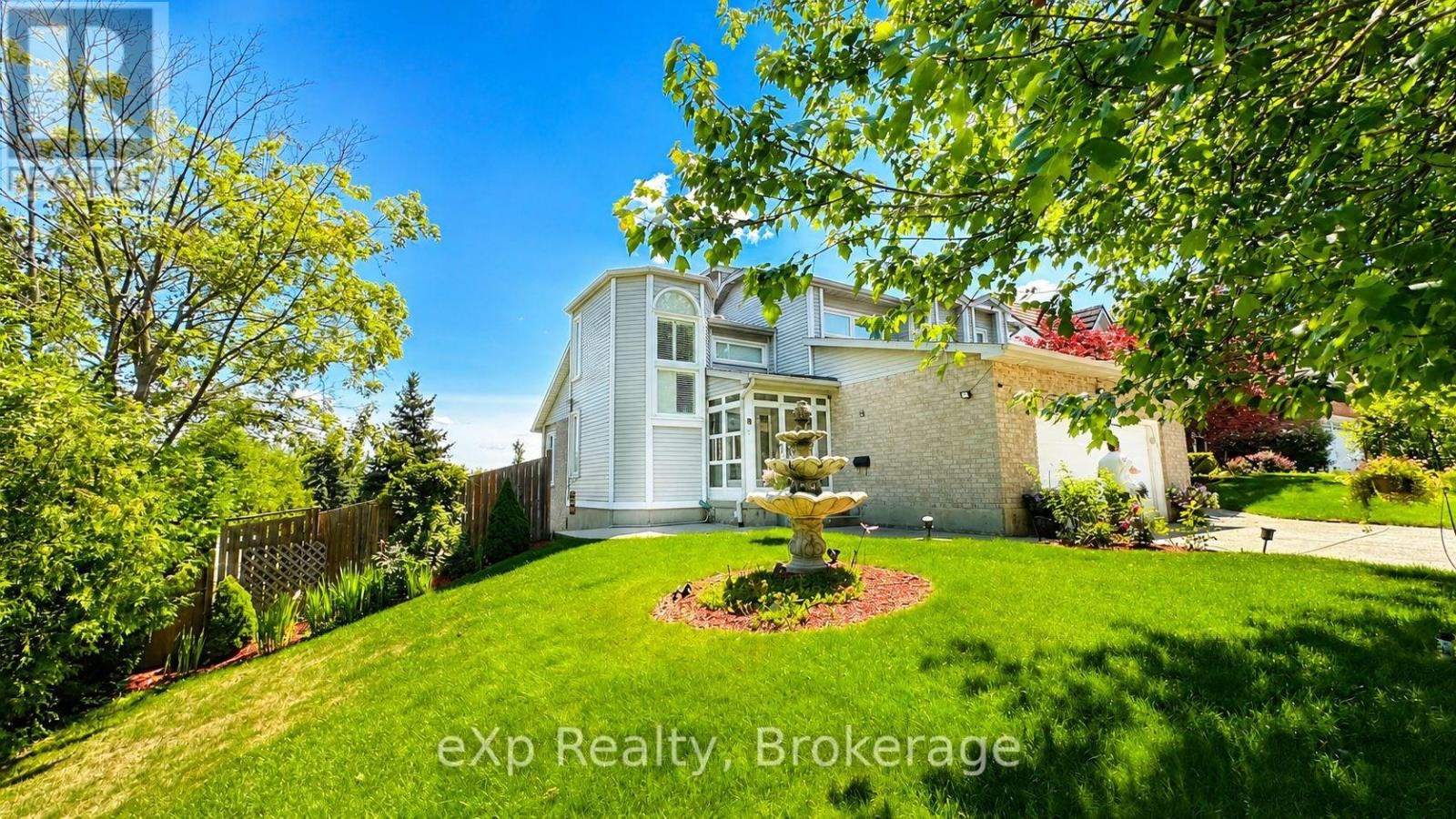 B-2 Foxwood Crescent, Guelph, ON, N1C 1A6
