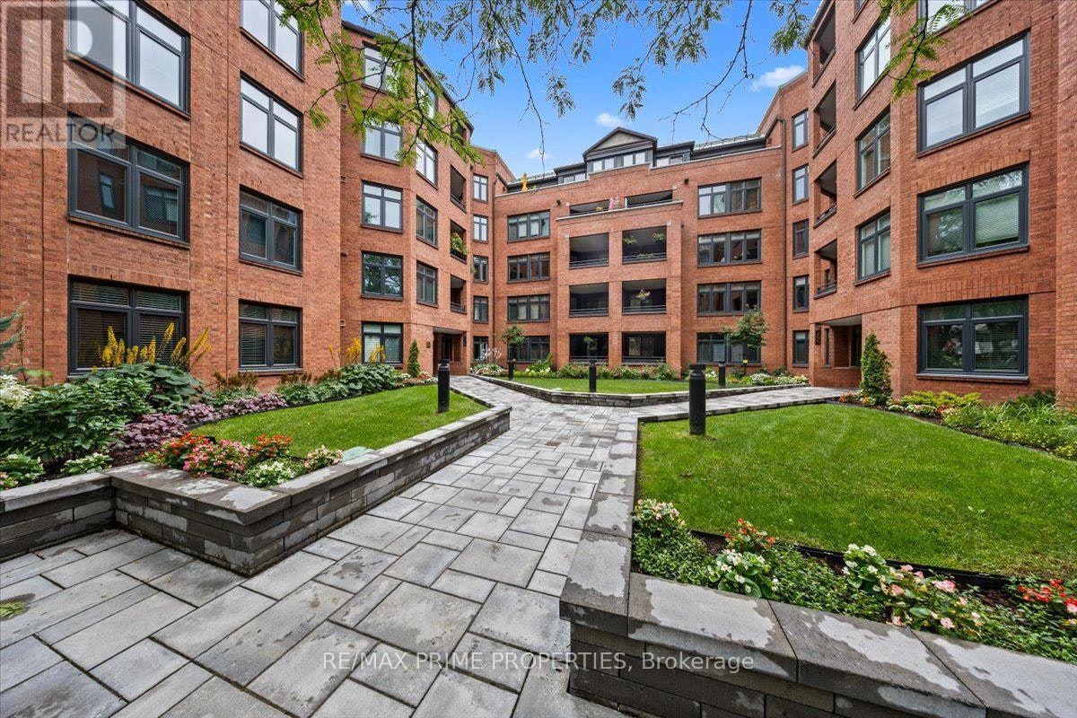 105-205 Somerset Street W, Ottawa, ON, K2P 0J1