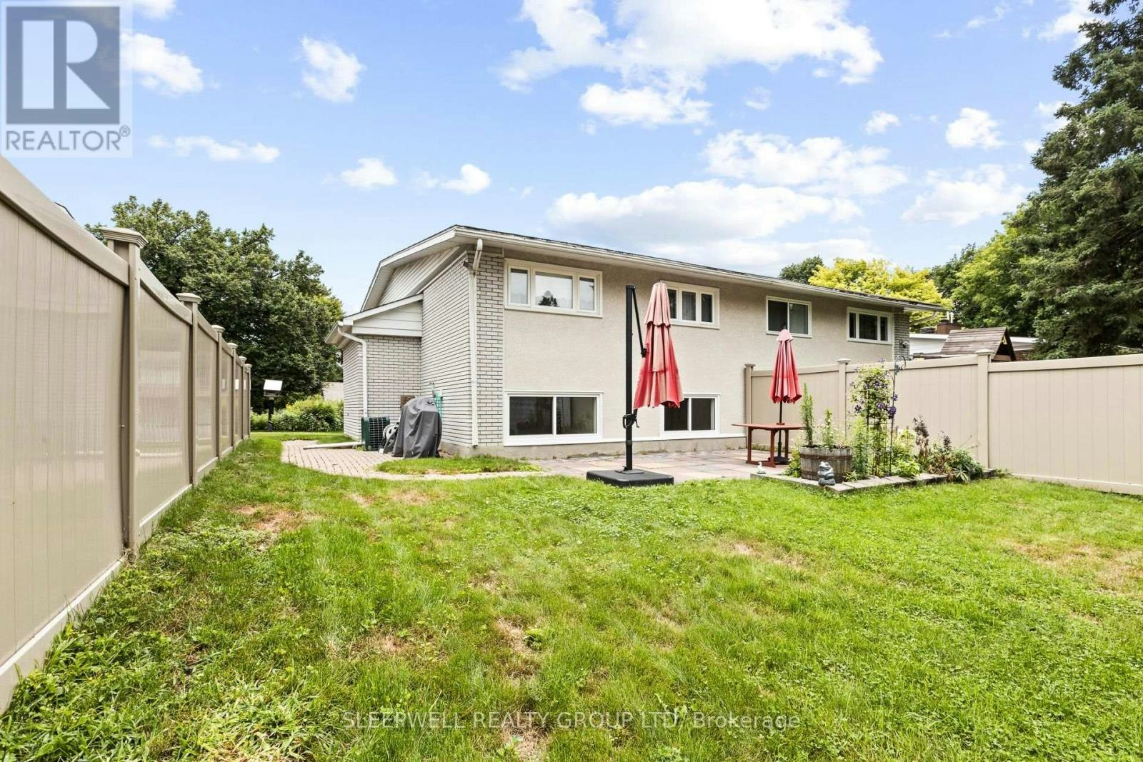 42 Charkay Street, Ottawa, ON, K2E 5N4 - 20