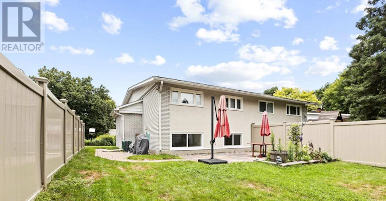42 Charkay Street, Ottawa, ON, K2E 5N4 - 20