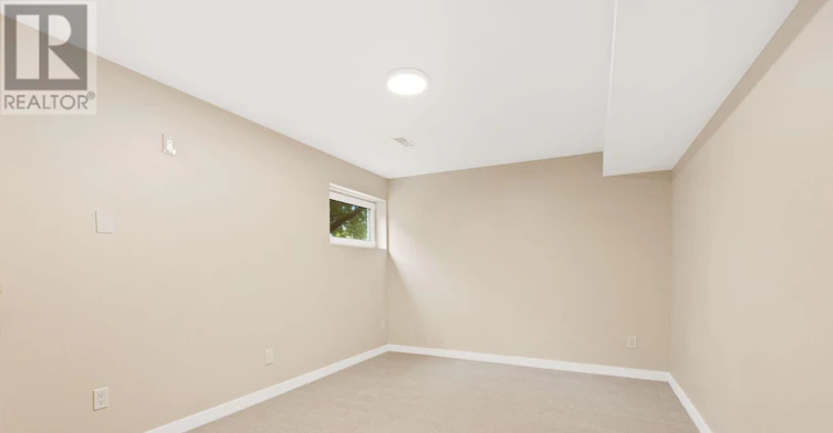 42 Charkay Street, Ottawa, ON, K2E 5N4 - 16