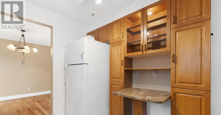 42 Charkay Street, Ottawa, ON, K2E 5N4 - 8