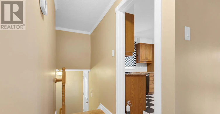 42 Charkay Street, Ottawa, ON, K2E 5N4 - 13