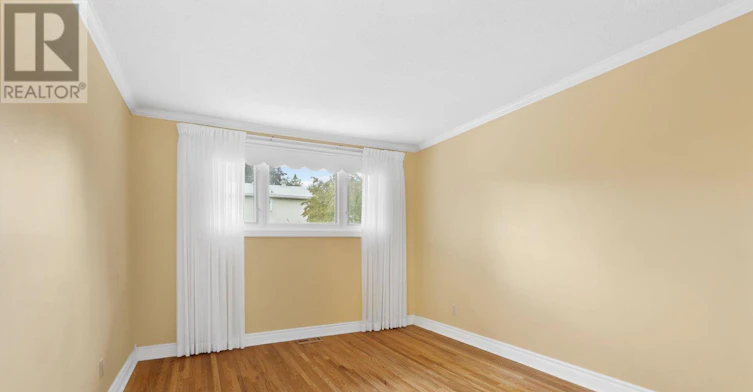 42 Charkay Street, Ottawa, ON, K2E 5N4 - 10