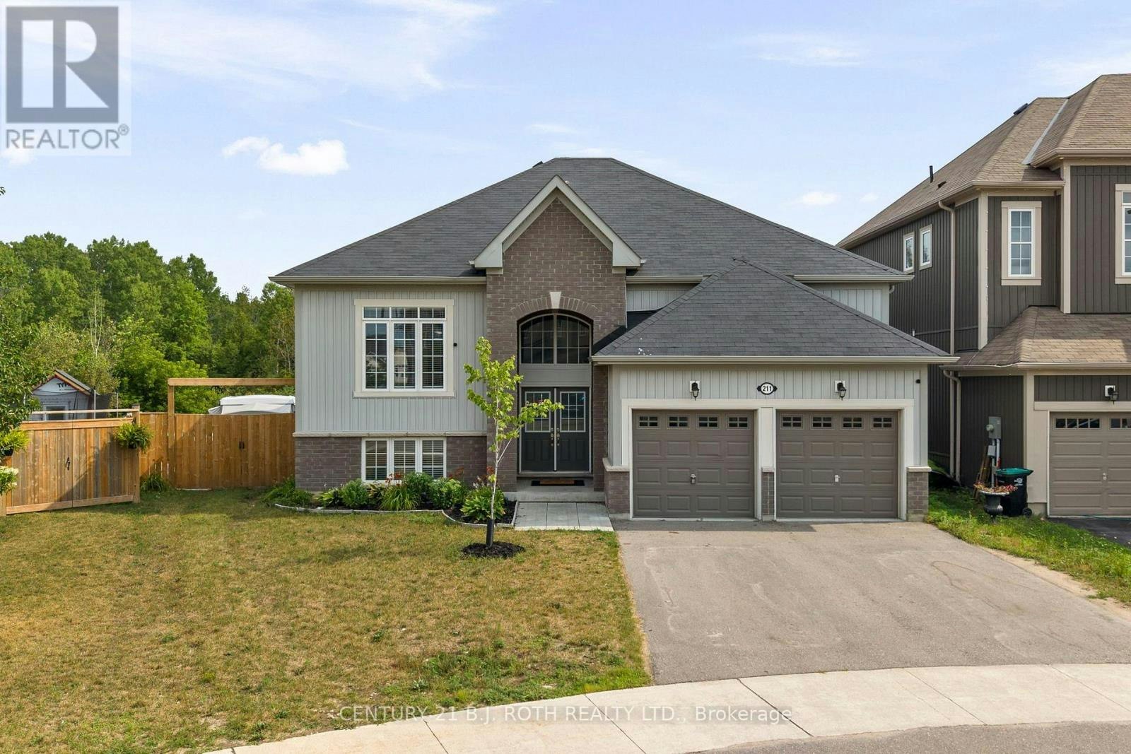 211 Roy Drive, Clearview, ON, L0M 1S0