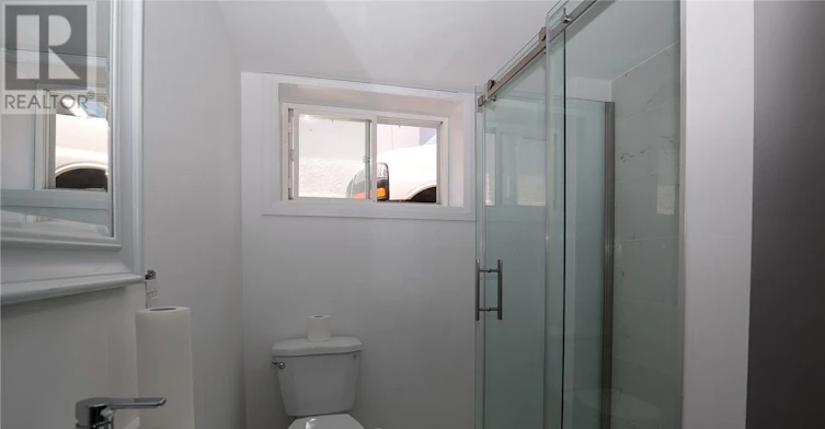LL-525 Britannia Avenue W, Hamilton, ON, L8H 1Z7 - 8