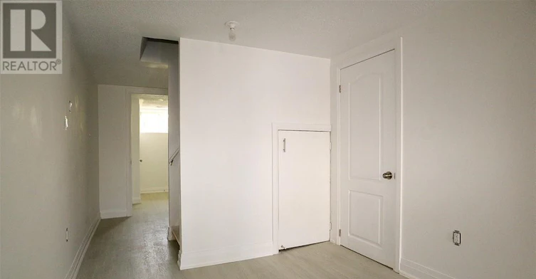 LL-525 Britannia Avenue W, Hamilton, ON, L8H 1Z7 - 3