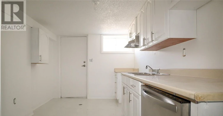 LL-525 Britannia Avenue W, Hamilton, ON, L8H 1Z7 - 10