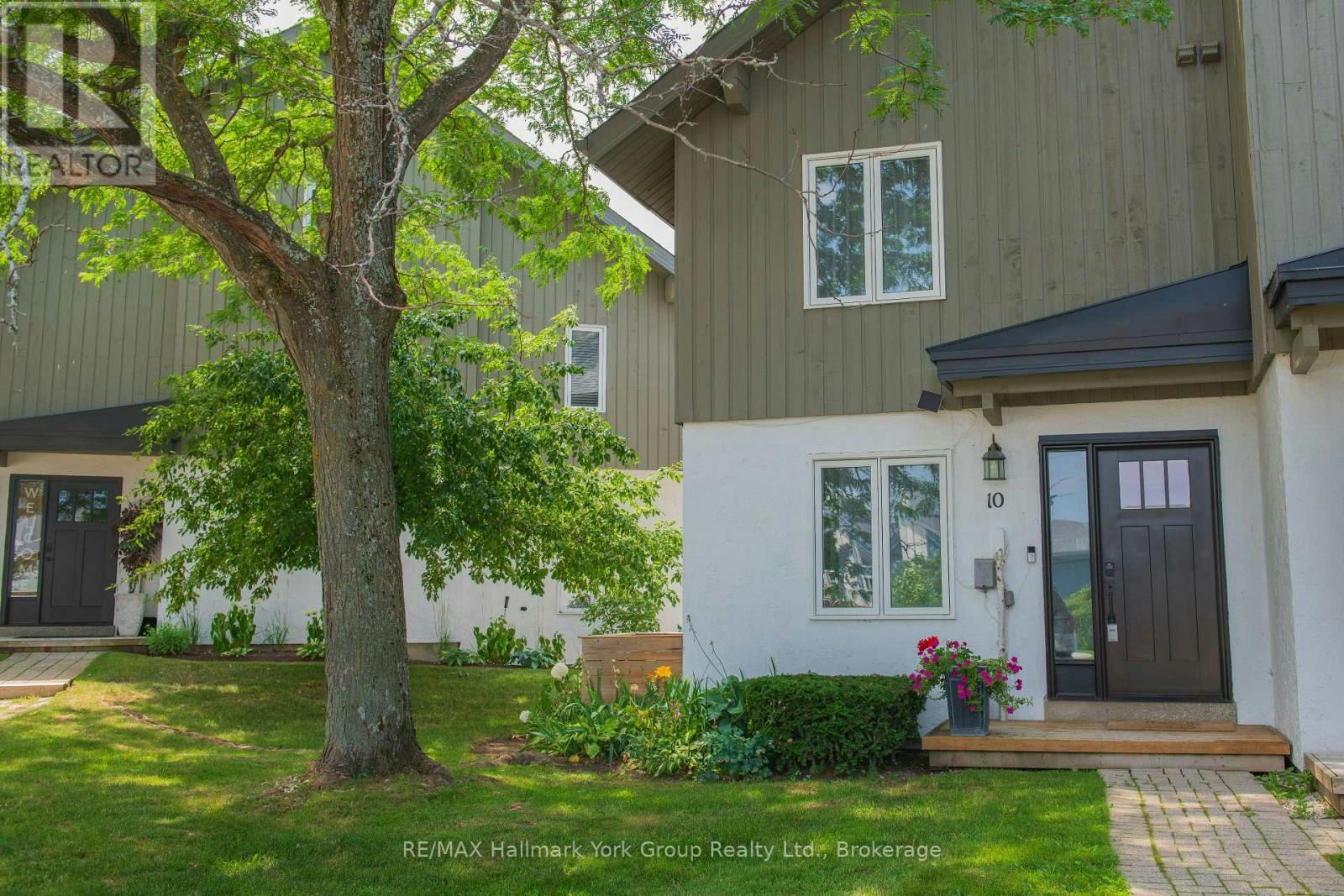 10-104 Kellies Way, Blue Mountains, ON, L9Y 0L6 - 2