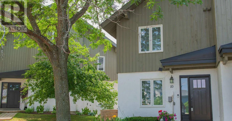 10-104 Kellies Way, Blue Mountains, ON, L9Y 0L6 - 2