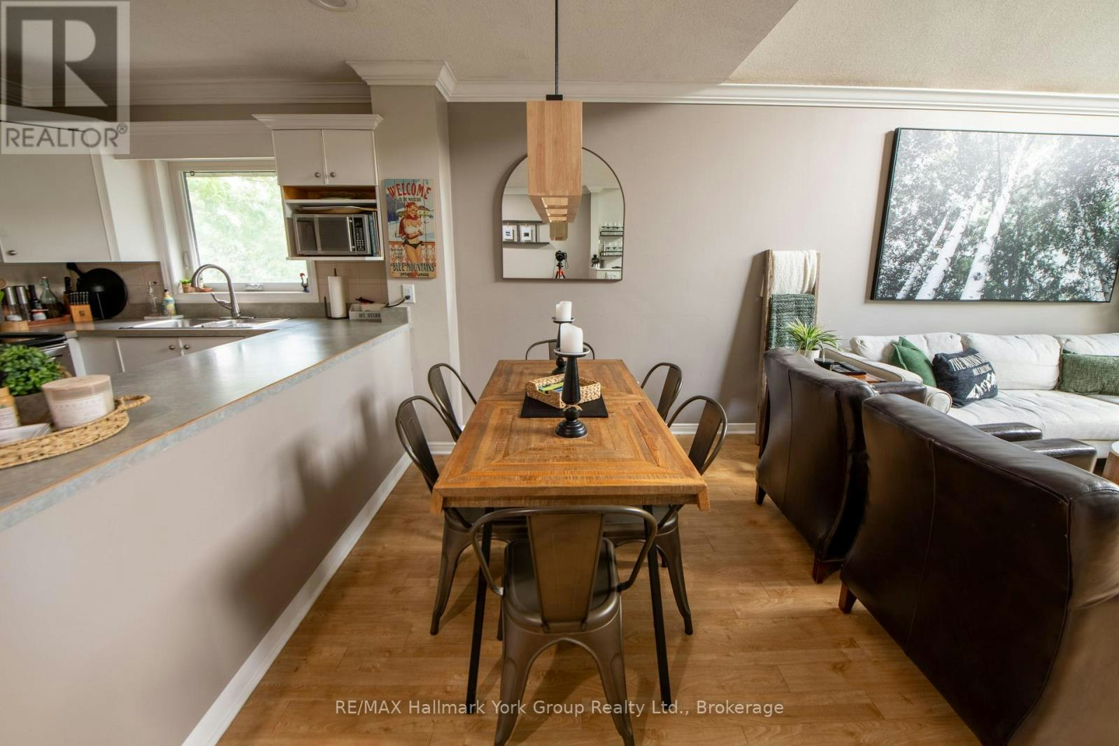 10-104 Kellies Way, Blue Mountains, ON, L9Y 0L6 - 4