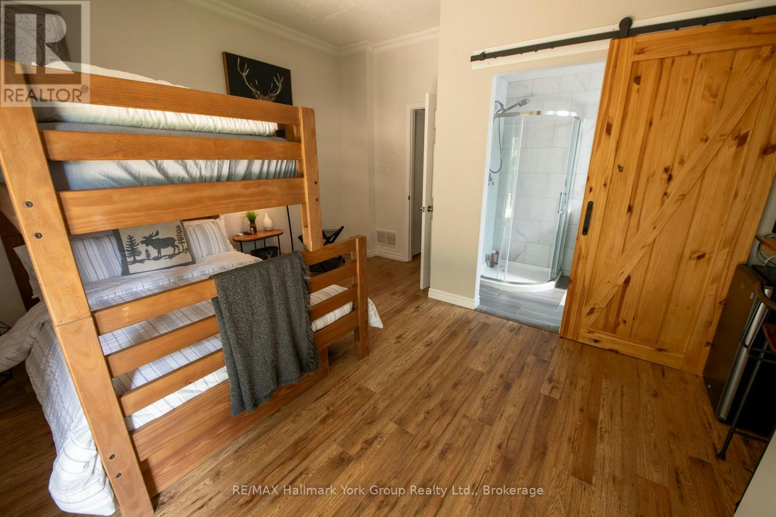10-104 Kellies Way, Blue Mountains, ON, L9Y 0L6 - 11