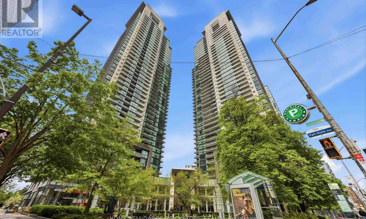 3212-5162 Yonge Street