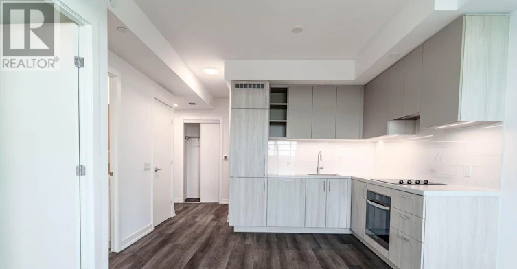 601-2851 7 Highway, Vaughan, ON, L4K 1W2 - 2