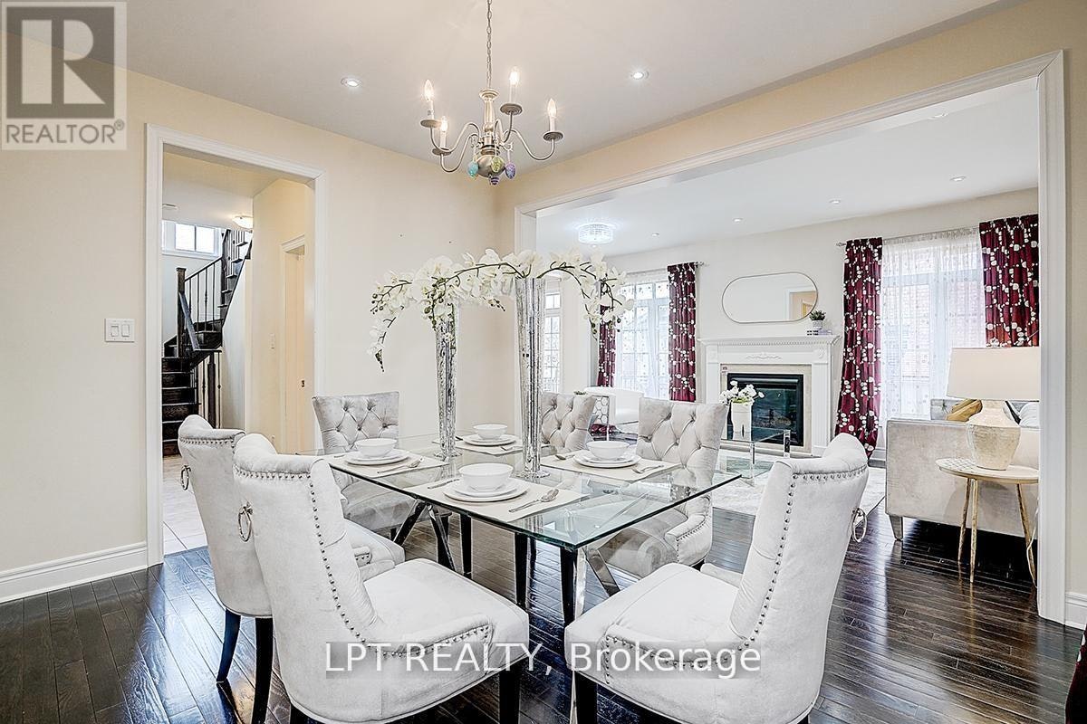 116 Dunlop Street, Richmond Hill, ON, L4C 0X1 - 6