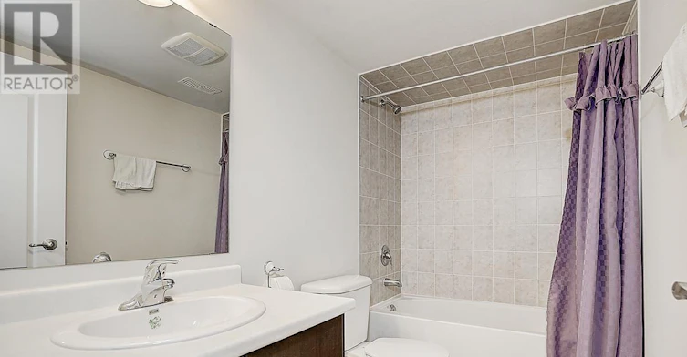 116 Dunlop Street, Richmond Hill, ON, L4C 0X1 - 14