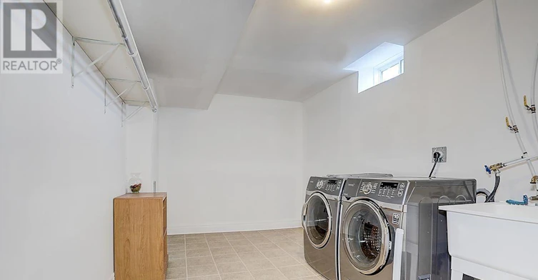 116 Dunlop Street, Richmond Hill, ON, L4C 0X1 - 17