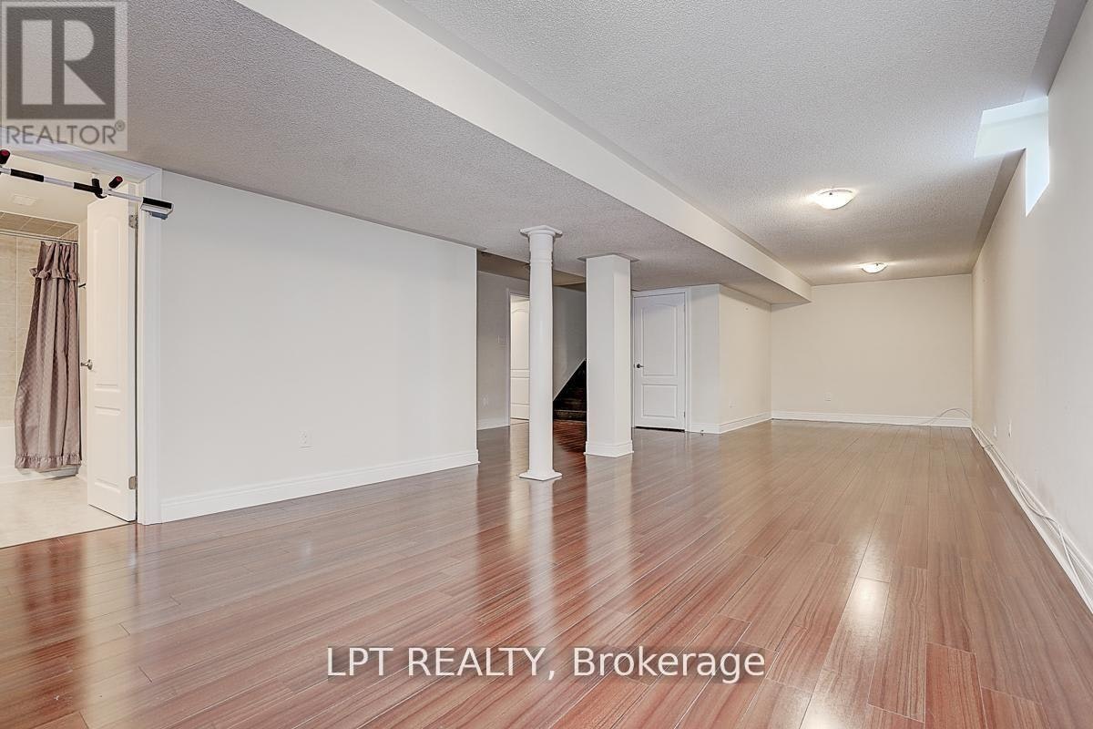 116 Dunlop Street, Richmond Hill, ON, L4C 0X1 - 15