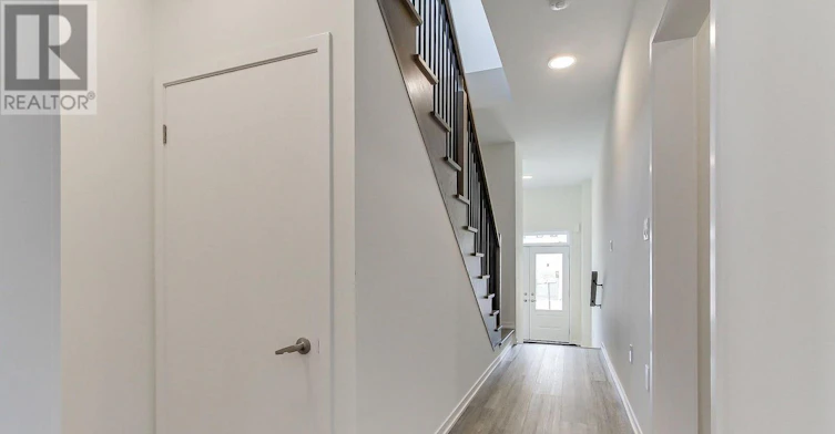 12 Donald Ingram Crescent, Georgina, ON, L4P 0S3 - 7