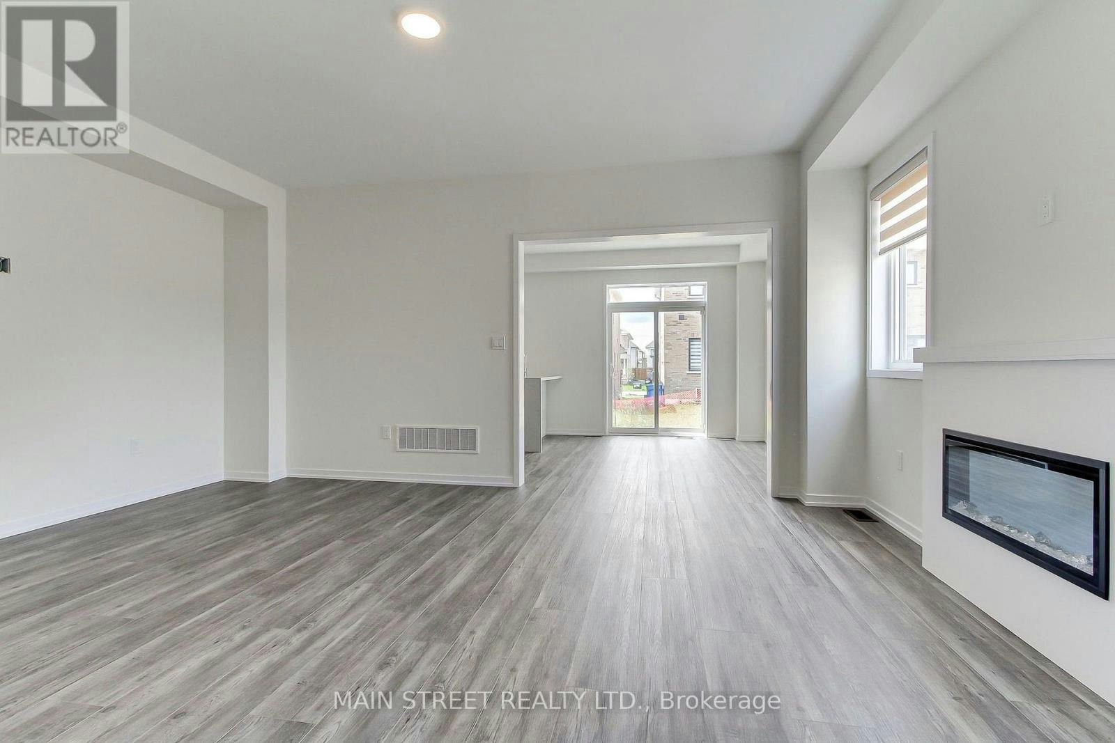 12 Donald Ingram Crescent, Georgina, ON, L4P 0S3 - 8