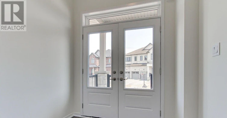 12 Donald Ingram Crescent, Georgina, ON, L4P 0S3 - 5