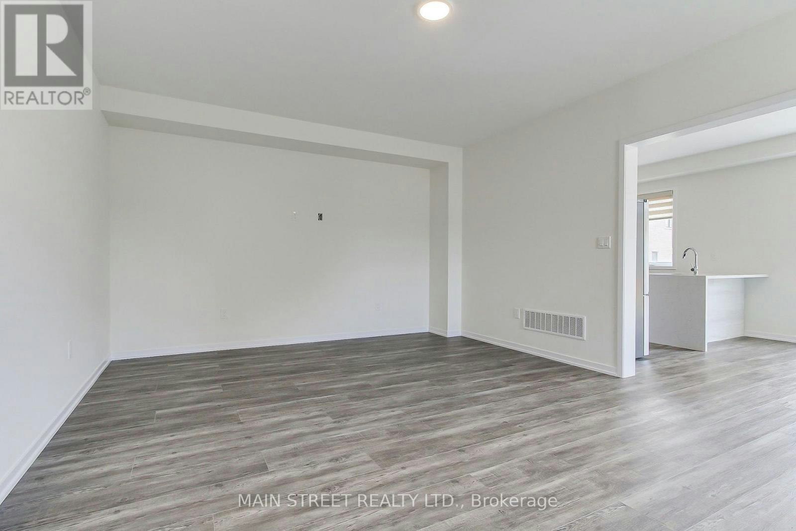 12 Donald Ingram Crescent, Georgina, ON, L4P 0S3 - 9