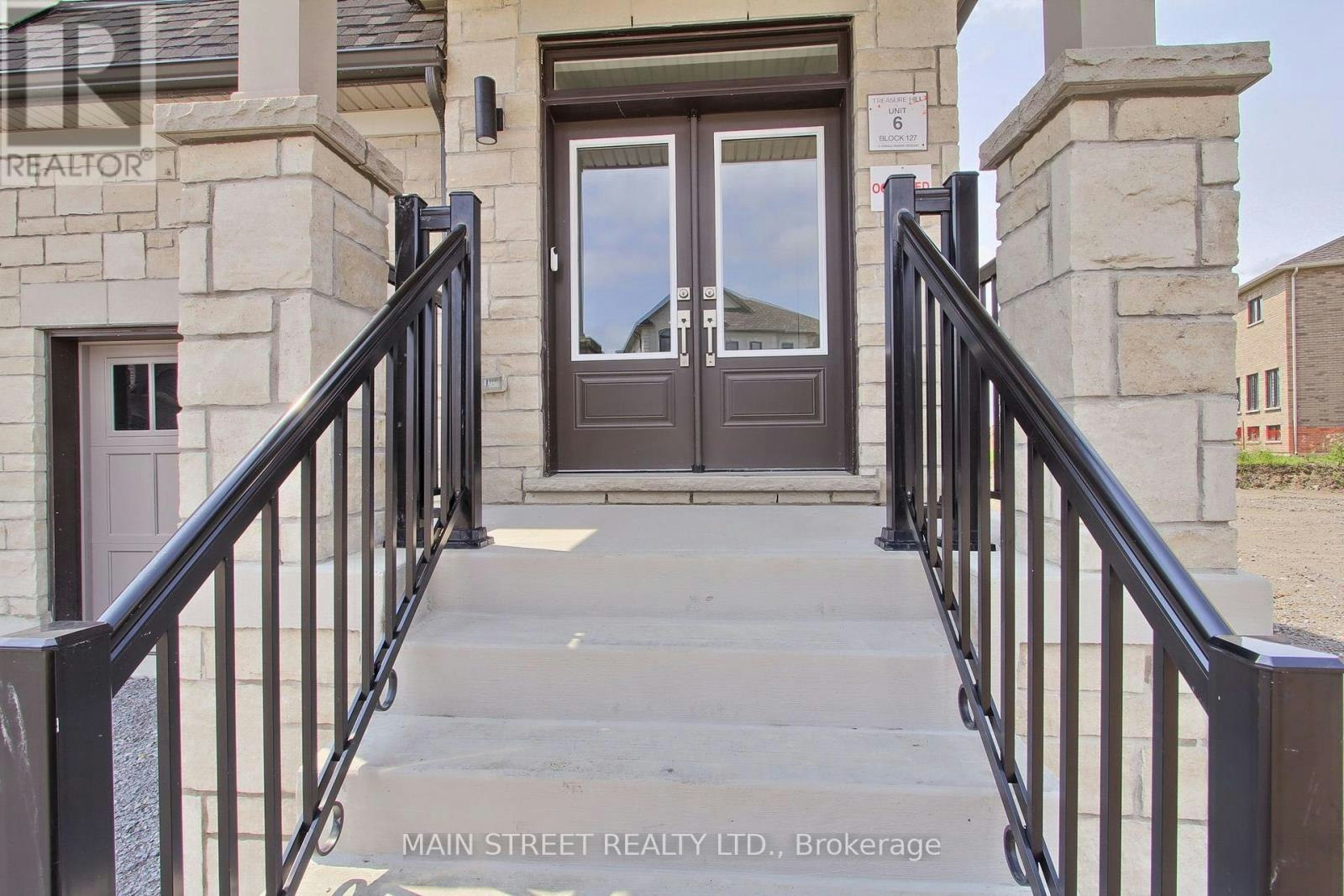 12 Donald Ingram Crescent, Georgina, ON, L4P 0S3 - 4